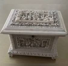 RARE Early 19th Century Chinese Canton Carved Box picture
