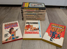 Vintage Ian Flemming James Bond 007 Paperback Book Lot Signet Red Edge 11 Books picture