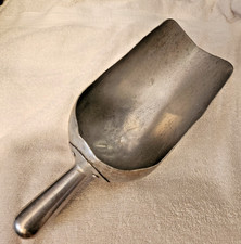 Vintage SHINOLA SCOOP Aluminum Feed / Flour  Metal Scoop Farmhouse #4 picture