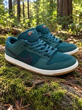 Nike SB Dunk Low Green ‘Deep Fir’ Shoes Men’s US 11.5 Medium Great Condition picture