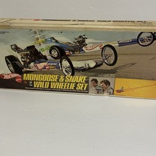 Vintage Hot Wheels Mongoose Snake Wild Wheelie Drag Set 1970 Great Condition picture