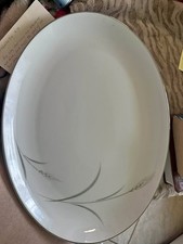 Mikasa Fine China Aries 8262 Oval Serving Platter picture