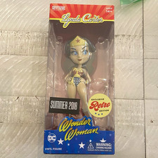 Cryptozoic Entertainment Wonder Woman Lynda Carter Exclusive 1:12 Vinyl 2018 picture