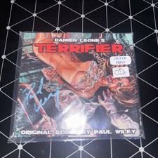 DAMIEN LEONE’S TERRIFIER CD SOUNDTRACK SIGNED BY COMPOSER PAUL WILEY BLUE INK picture