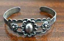 VTG Southwest Fred Harvey Era Coin Sterling Silver Thunderbird Design Bracelet picture