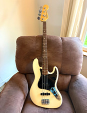 Fender Jazz Bass American Proformer 4-String RH White With Hard Case picture