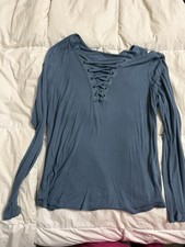 PINK REPUBLIC Blue Solid Lace-Up V-Neck Long Sleeve Pullover Top Womens L picture
