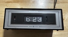Vintage GE General Electric Flip Alarm Clock Model 8142-4 Lighted Dial works  picture