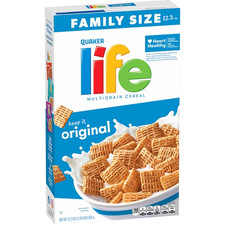Quaker Original Life Multigrain Crispy & Crunchy Cereal, Family Size (22.3 oz) picture