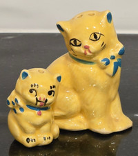 Vintage Cat Salt Pepper Shakers Japan Mama Baby kitten with bow Kitschy Cute 50s picture
