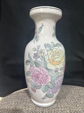 Vintage Chinese Porcelain Vase Hand Painted picture