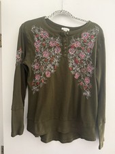Sundance Thermal Top Size M Green Floral Embroidered Henley picture