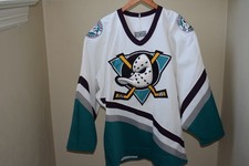 Anaheim Mighty Ducks Fight Strap Sewn Logos vtg Size 48 White Jersey Center Ice picture