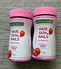 Nature's Bounty Hair, Skin & Nails Gummies 2,500 mcg Biotin Strawberry 40ct picture