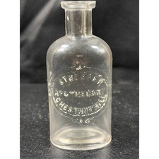 Streeper Apothecary Chestnut Hill Glass Bottle Antique Philadelphia Medicine picture
