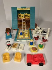 Vintage Fisher Price 990 A-Frame Little People Play Family EUC Complete +Bonus picture