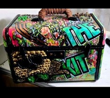 Vintage 1950s Samsonite Streamlite Case/tattoo Kit/makeup Case/ Hand Painted picture
