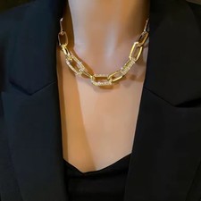 Luxurius Stylish Gold Plated Chain Necklace picture