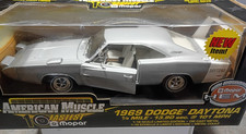 ERTL AMERICAN MUSCLE 10 FASTEST MOPAR 1969 DODGE DAYTONA CHARGER SUPERBIRD 1:18 picture