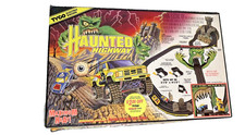 1995 Tyco “Haunted Highway” Electric Racing Slot Car Set – COMPLETE – Vintage picture