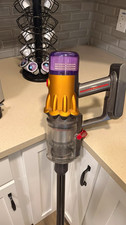 Dyson V12 Cordless Stick Vac Pristine/Charger Dock/soft Rollerball+Tools/filters picture
