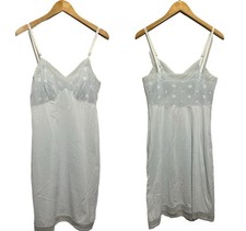 Vintage 1940’s Seamprufe Slip Women’s Light Blue Intimates Sleeveless 17x34 picture