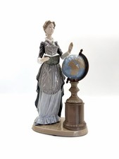 Lladro Professionals - #5209 School Marm, 1984 picture