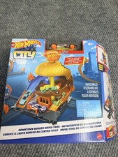 Hot Wheels City Downtown Burger Drive Thru picture