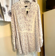 Torrid Plus Size 0 White/Purple Floral Lace V-Neck Long Sleeve Babydoll Shirt picture