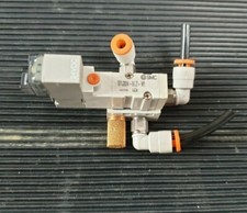 SMC SYJ324-5LZ-M5 SOLENOID VALVE ON BASE (r3s13.1b2)) picture