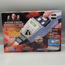 Vtg 1998 Star Trek INSURRECTION Starfleet Type II PHASER Playmates Cosplay New picture