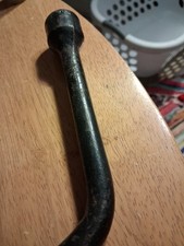 VTG ANTIQUE 1910s- 1930s Steel Lug Nut HAND CRANK WRENCH NO script For FORD OR?? picture