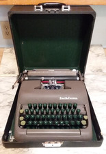 Vntg 1949 Smith Corona CLIPPER Portable Manual Typewriter w/ Case & Key - TESTED picture