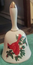 VINTAGE LEFTON HAND PAINTED CHINA BELL CARDINAL & HOLLY W/ GOLD TRIM 1069 JAPAN  picture
