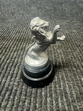 Vintage Franklin 1925 Business Week 1981 Lion Hood Ornament picture