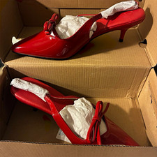 Women’s Red Patent Leather Pointed Toe Slingback Bow kitten Heels Size 6.5 picture