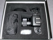 Saneen Digital SLR Camera Black 64MP Hot Shoe Interface picture