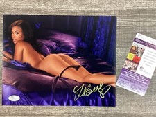 (SSG) Hot & Sexy LEOLA BELL Signed 10X8 Color Photo, Miss Feb. 2012 with JSA COA picture