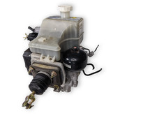 01-02 Mitsubishi Montero ABS brake booster pump MR977461 | OEM picture