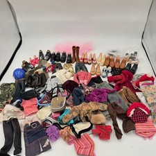 Bratz Clothes and Shoes Lot picture
