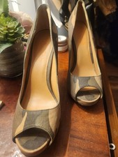 Women’s Michael Kors, Norwell Peep Toe Camouflage Leather Heels Size 8.5 picture