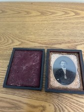 Antique Daguerreotype or Ambrotype  Tin Type Photo Man with Gotee Separated Case picture
