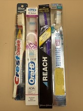 Lot VTG Toothbrushes Oral Advantage John’s Johnson Crest  Medium Angel picture