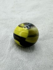 Marble King St. Mary’s Blended Bee .61” NM picture