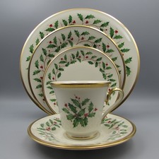 Lenox USA  Made Fine Bone China HOLIDAY 5pc Place Setting N/O picture