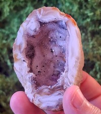 Oco Agate Geode Half picture