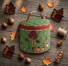 Vera Bradley Disney Cosmetic WINNIE THE POOH'S AUTUMN ADVENTURES ~ NWT picture