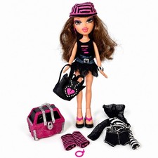 Bratz Treasures Yasmin Doll 2005 MGA Treasure Chest 2 Outfits Accessories picture