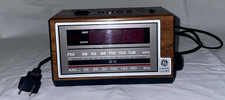 VTG GE General Electric TESTED AM/FM Radio Alarm Clock Model 7-4601A Woodgrain picture
