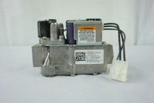 Honeywell VR9205Q1010 Gas Valve NEW Goodman 0151M00028 picture